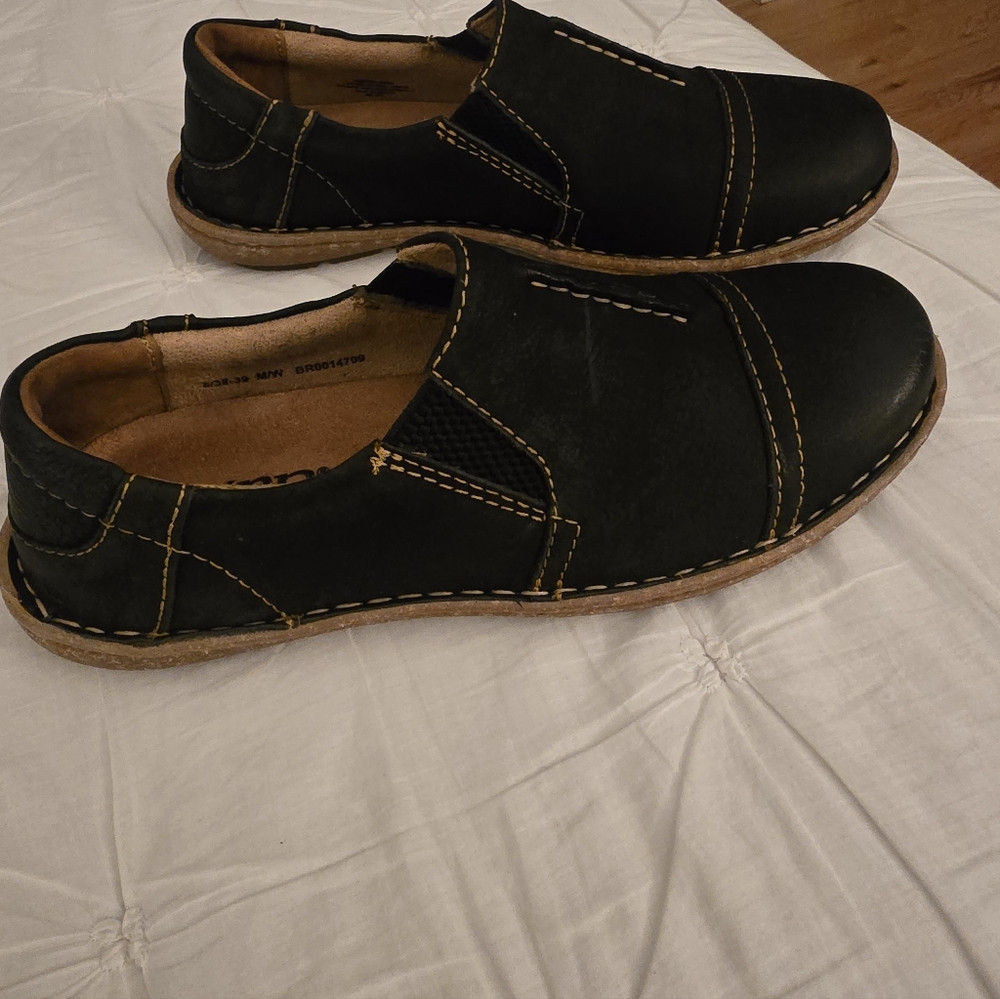 NWT BORN NAMPA Black Nubuck Size 8. 10% OFF FINAL PRICE DROP - Picture 3 of 10